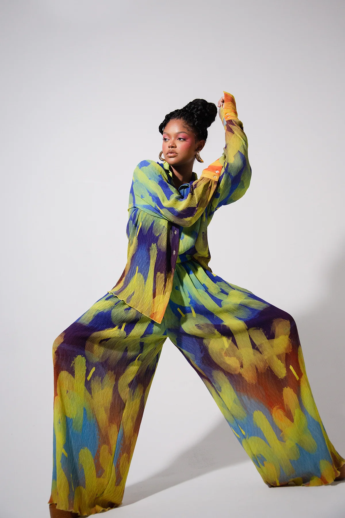 Mawuli Printed Plisse Trousers - Ayo Print Blue - Image 5