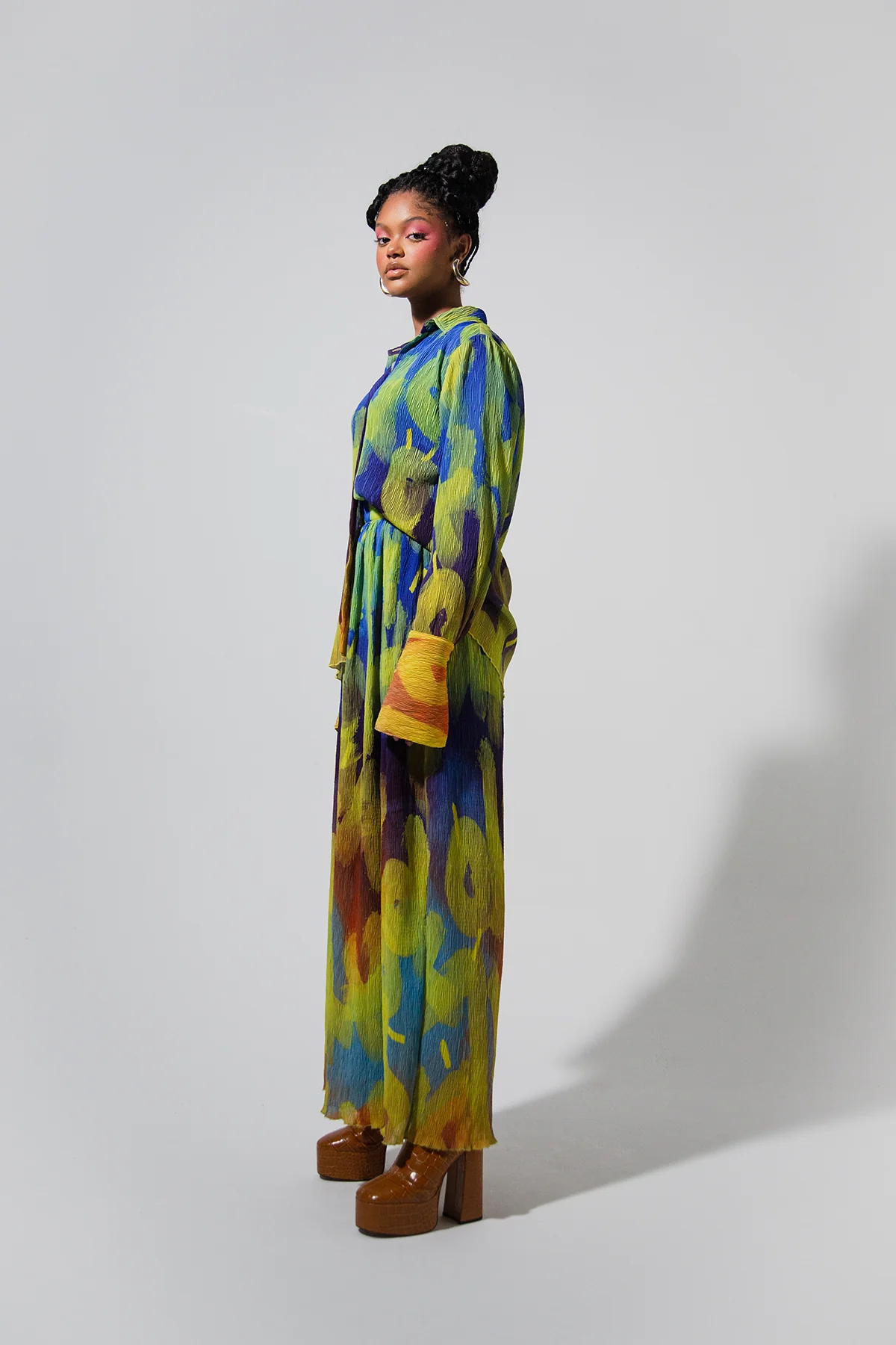Mawuli Printed Plisse Trousers - Ayo Print Blue - Image 8